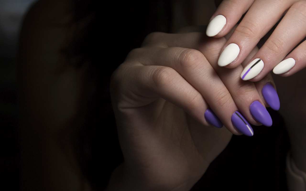 Na czym polega manicure hybrydowy?