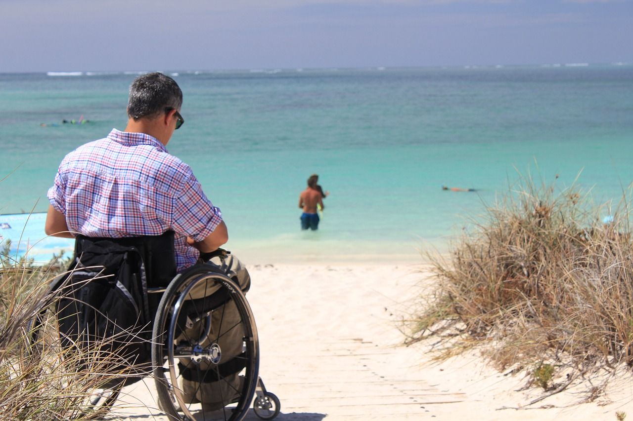 Kiedy warto zdecydować się na wynajem wózka inwalidzkiego?